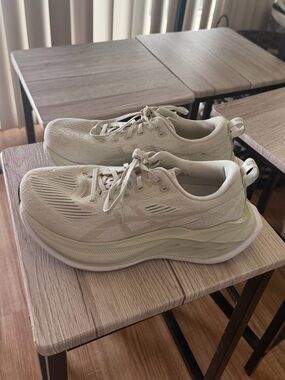ASICS Superblast 2 Size 7W